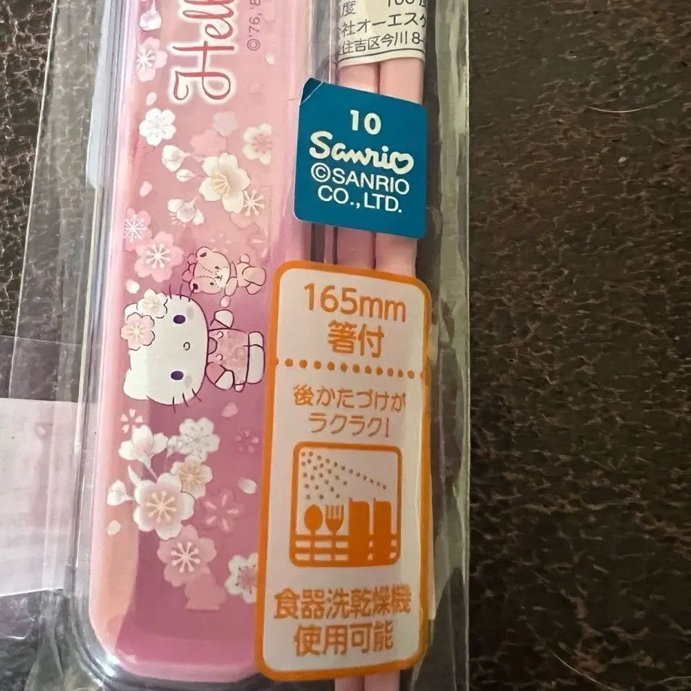 Sanrio Hello Kitty Chopsticks With Case - Picture 2 of 5